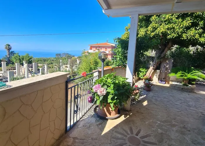 La Casa Di Martina 3* Zambrone