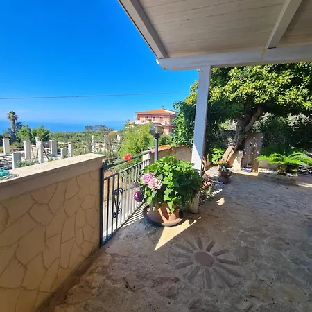 La Casa Di Martina 3* Zambrone